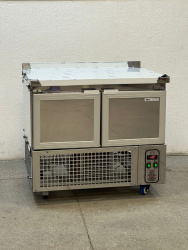 Стол холодильный GLACIER с нижним агрегатом, 3 глухие двери (1390*700*900)