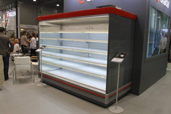 Холодильная горка гастрономическая с выносным агрегатом Ариада Лозанна ВС 63.115GL-3750